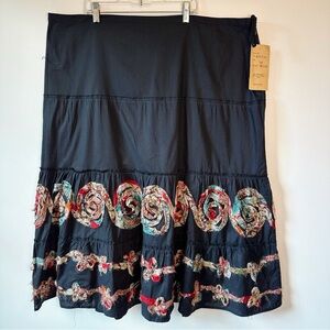 Life Style Woman NWT Vintage Black Embellished Floral
Tiered Midi Skirt, size 3X